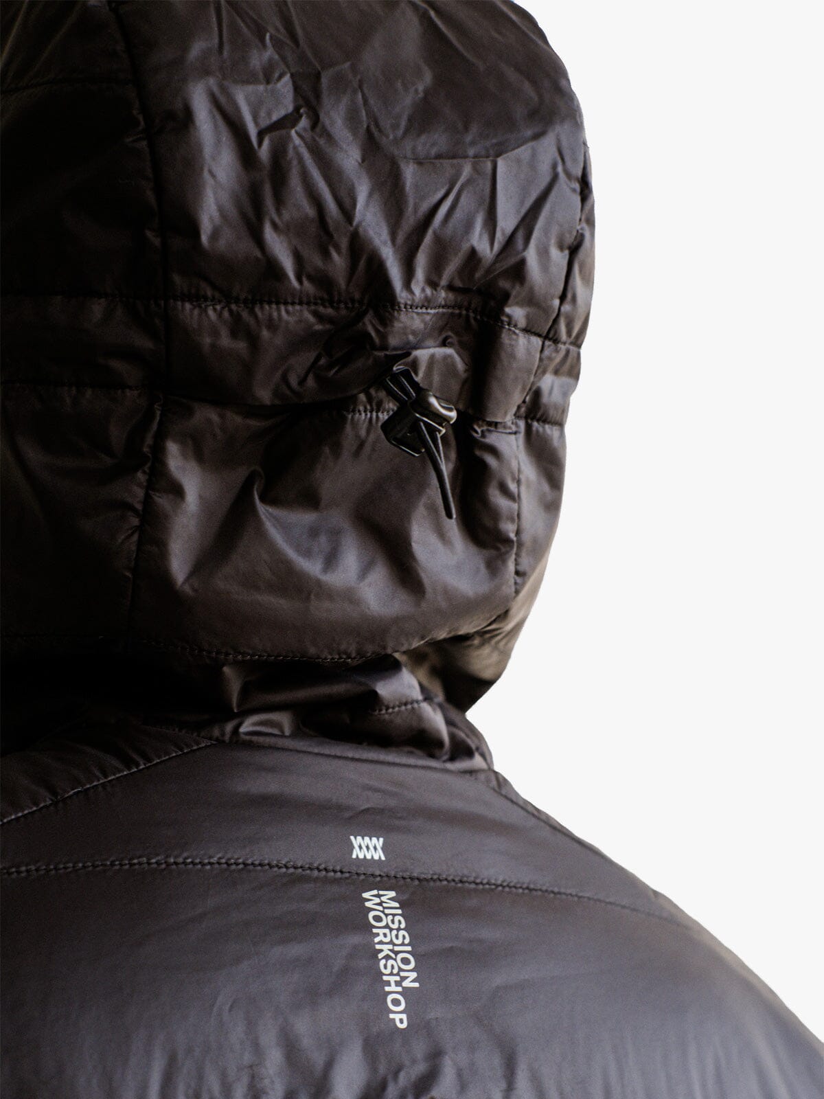 Onyx by Mission Workshop - Bolsas impermeables y ropa técnica - San Francisco y Los Ángeles - Construidas para durar - Garantizadas para siempre