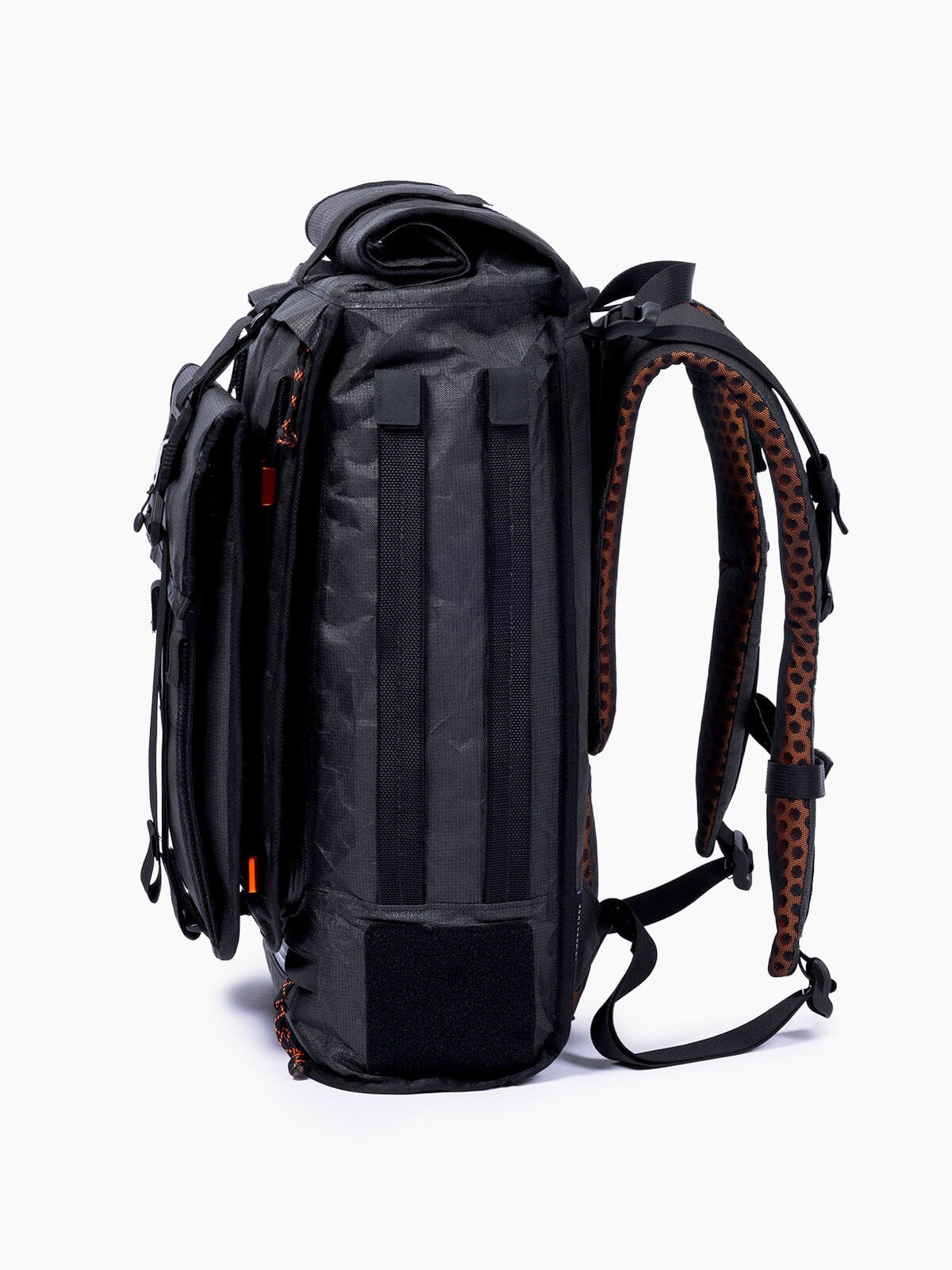 Mission Workshop X Carryology by Mission Workshop - Bolsas resistentes a la intemperie y ropa técnica - San Francisco y Los Ángeles - Construidas para durar - Garantizadas para siempre