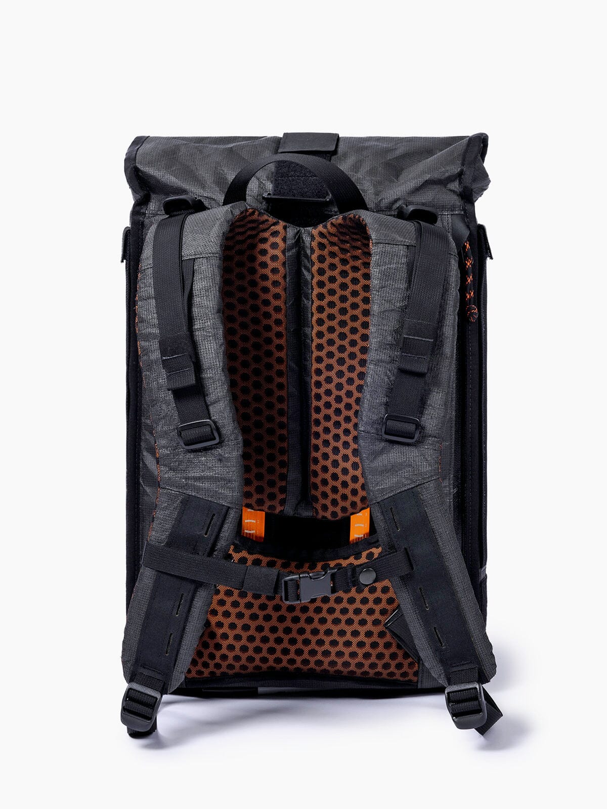 Mission Workshop X Carryology by Mission Workshop - Bolsas resistentes a la intemperie y ropa técnica - San Francisco y Los Ángeles - Construidas para durar - Garantizadas para siempre