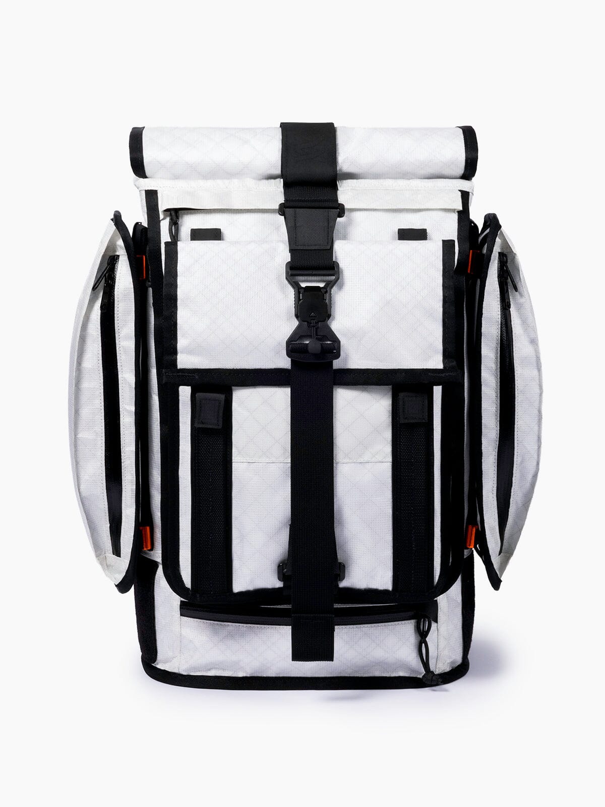 Mission Workshop X Carryology by Mission Workshop - Bolsas resistentes a la intemperie y ropa técnica - San Francisco y Los Ángeles - Construidas para durar - Garantizadas para siempre