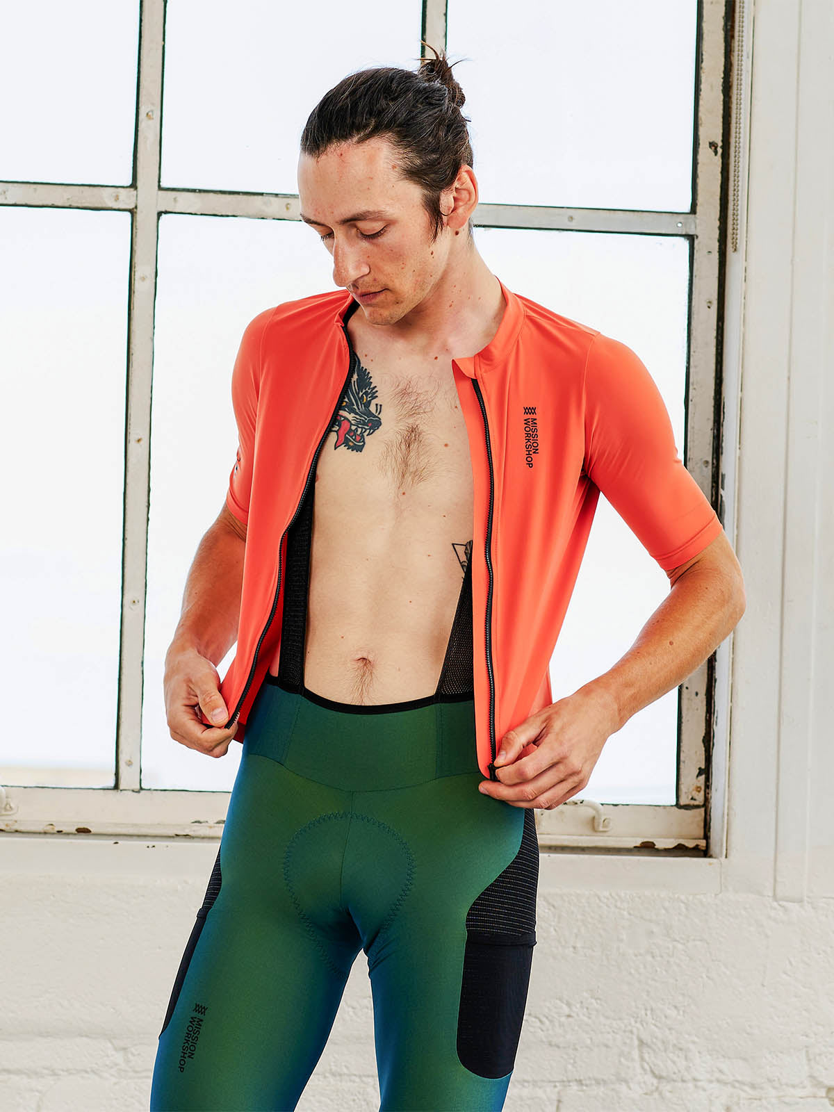 Mission Pro Jersey Men's by Mission Workshop - Bolsas impermeables y ropa técnica - San Francisco y Los Angeles - Construido para durar - Garantizado para siempre