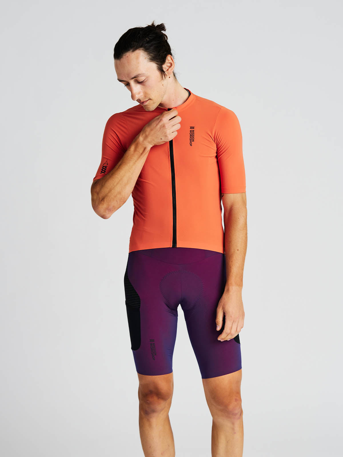 Mission Pro Jersey Men's by Mission Workshop - Bolsas impermeables y ropa técnica - San Francisco y Los Angeles - Construido para durar - Garantizado para siempre