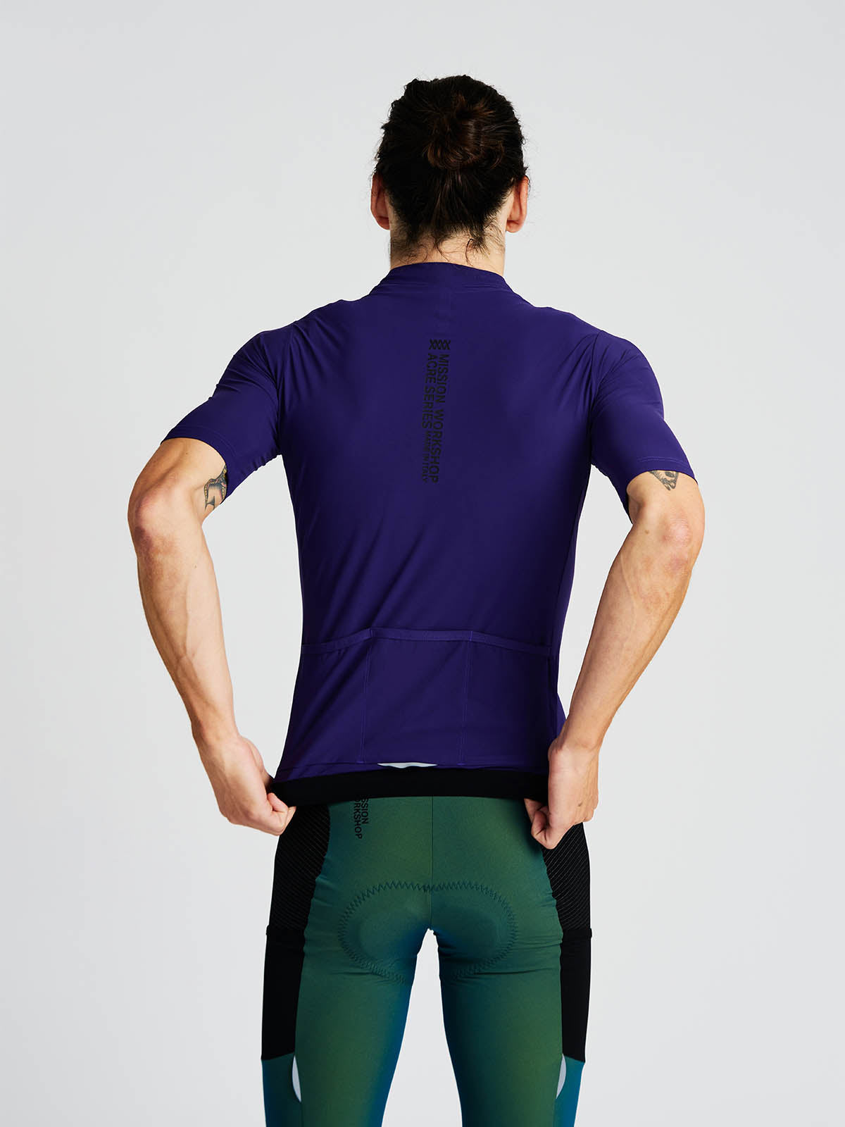 Mission Pro Jersey Men's by Mission Workshop - Bolsas impermeables y ropa técnica - San Francisco y Los Angeles - Construido para durar - Garantizado para siempre