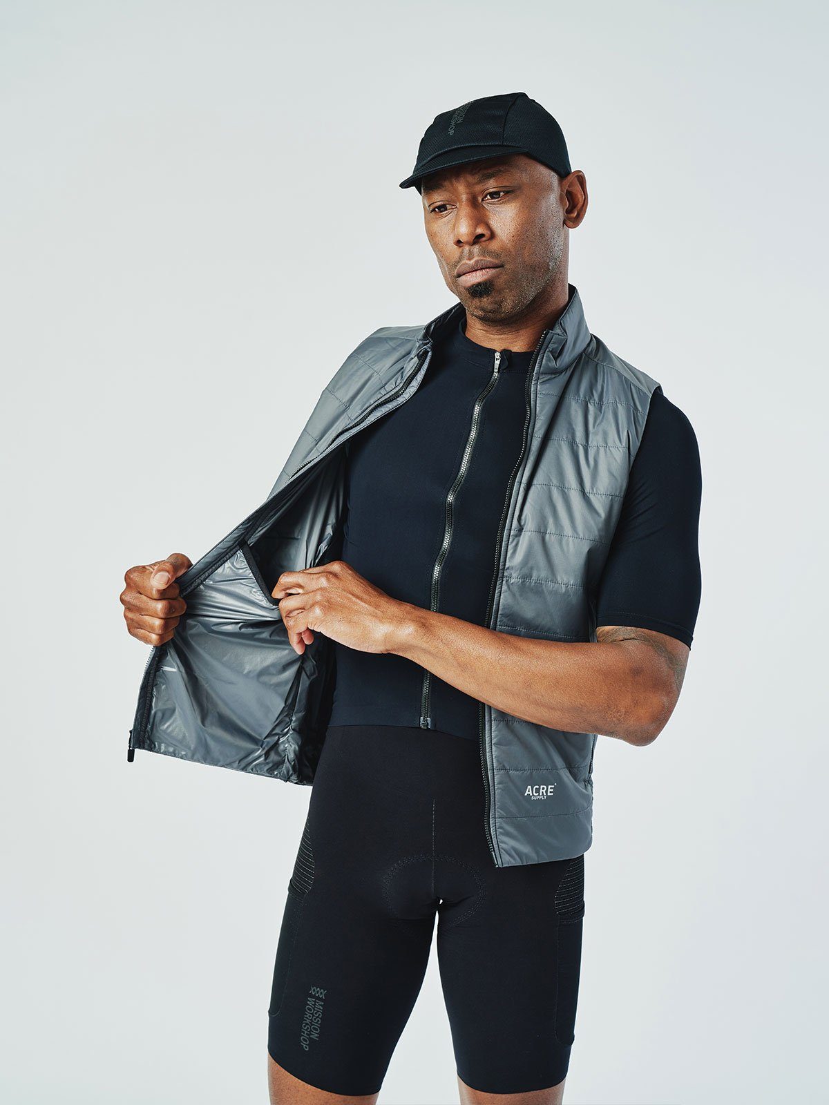 Acre Series Vest by Mission Workshop - Bolsas impermeables y ropa técnica - San Francisco y Los Angeles - Construido para durar - Garantizado para siempre