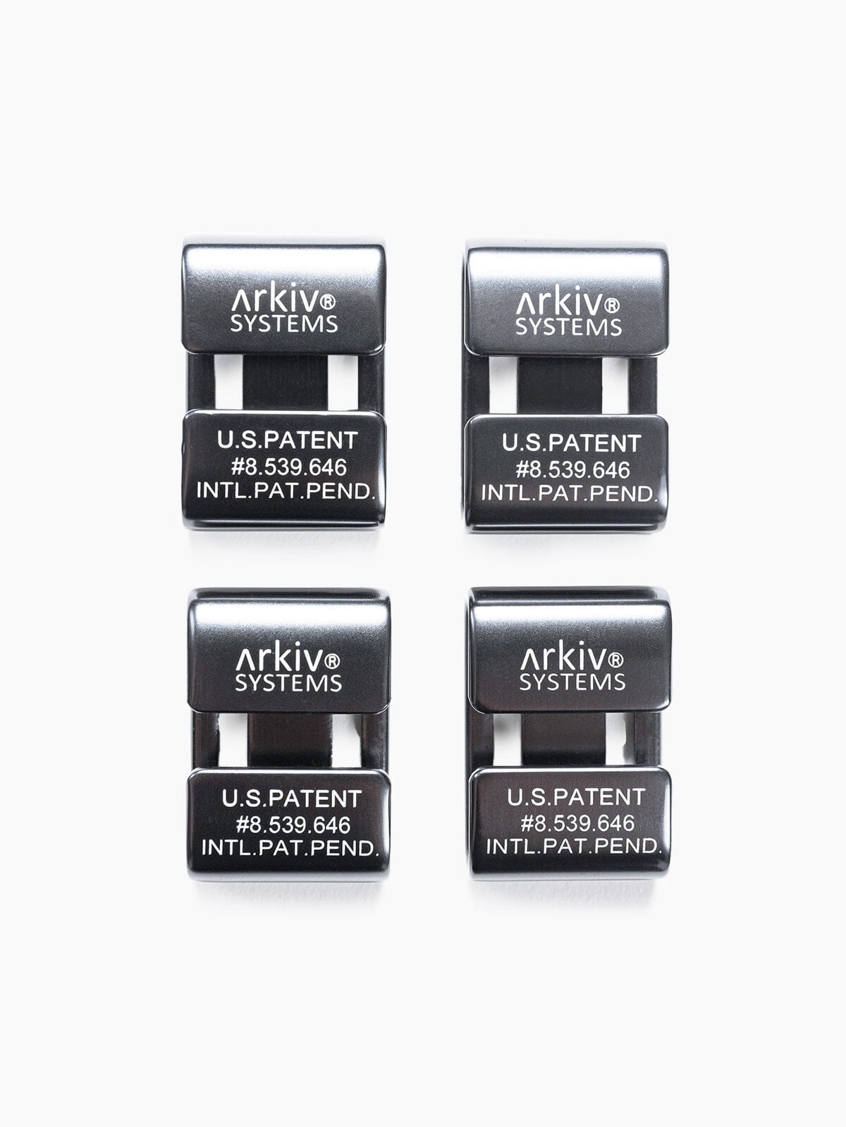Arkiv® Four-Piece Clip Set by Mission Workshop - Bolsas resistentes a la intemperie y ropa técnica - San Francisco & Los Angeles - Construido para durar - Garantizado para siempre