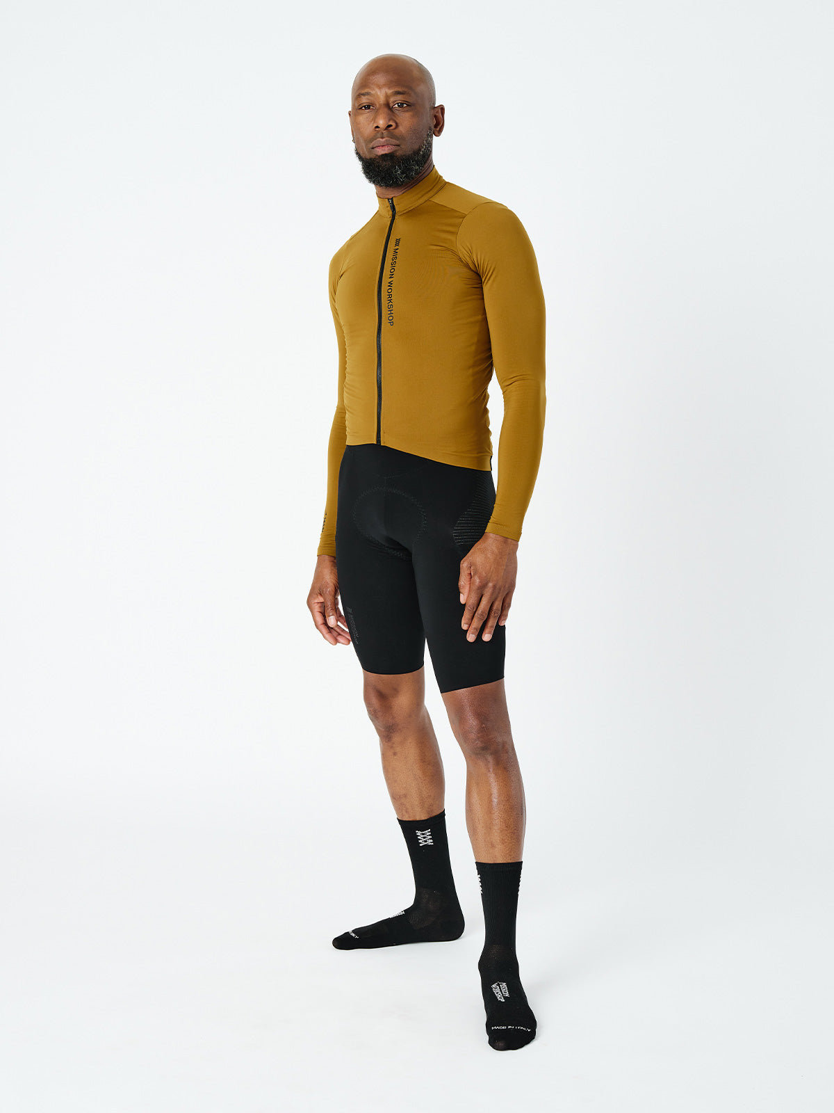 Mission Pro Jersey : LS Men's by Mission Workshop - Bolsas impermeables y ropa técnica - San Francisco y Los Angeles - Construido para durar - Garantizado para siempre