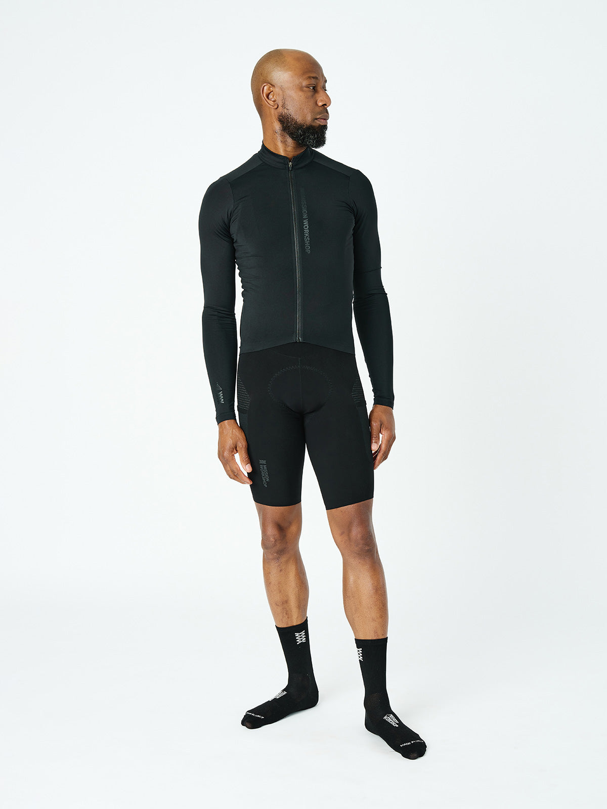 Mission Pro Jersey : LS Men's by Mission Workshop - Bolsas impermeables y ropa técnica - San Francisco y Los Angeles - Construido para durar - Garantizado para siempre