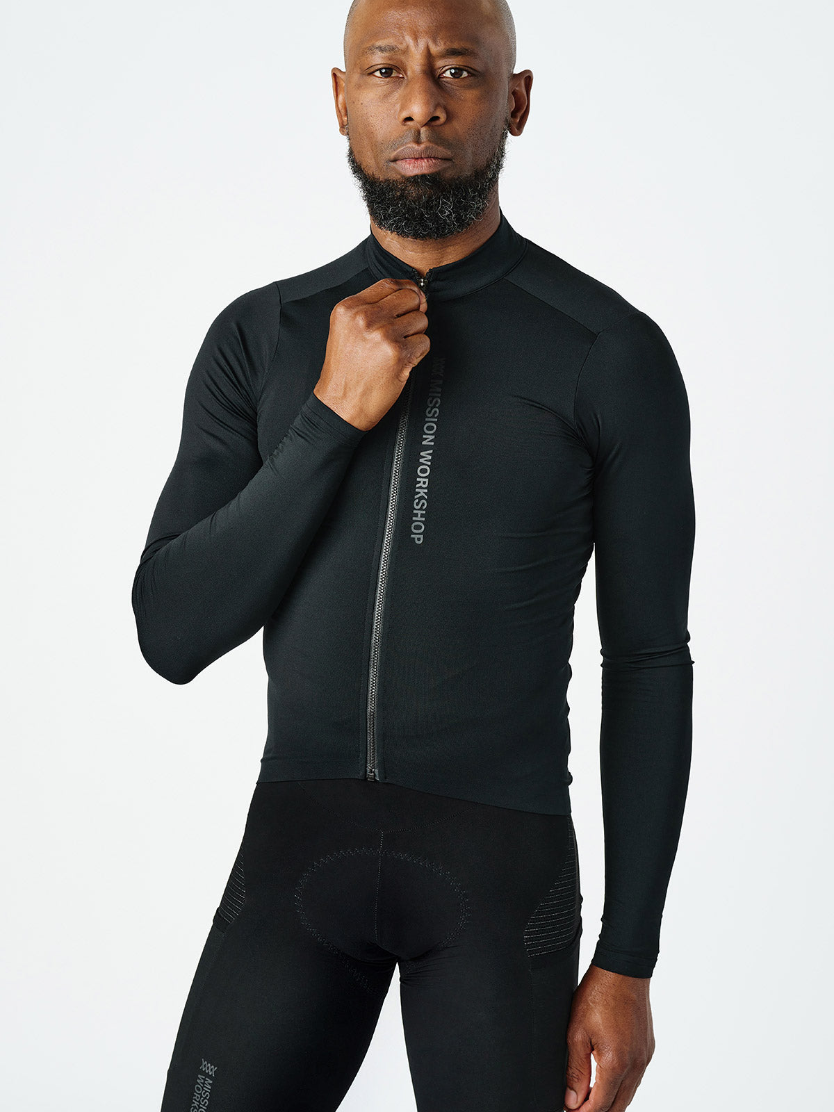 Mission Pro Jersey : LS Men's by Mission Workshop - Bolsas impermeables y ropa técnica - San Francisco y Los Angeles - Construido para durar - Garantizado para siempre