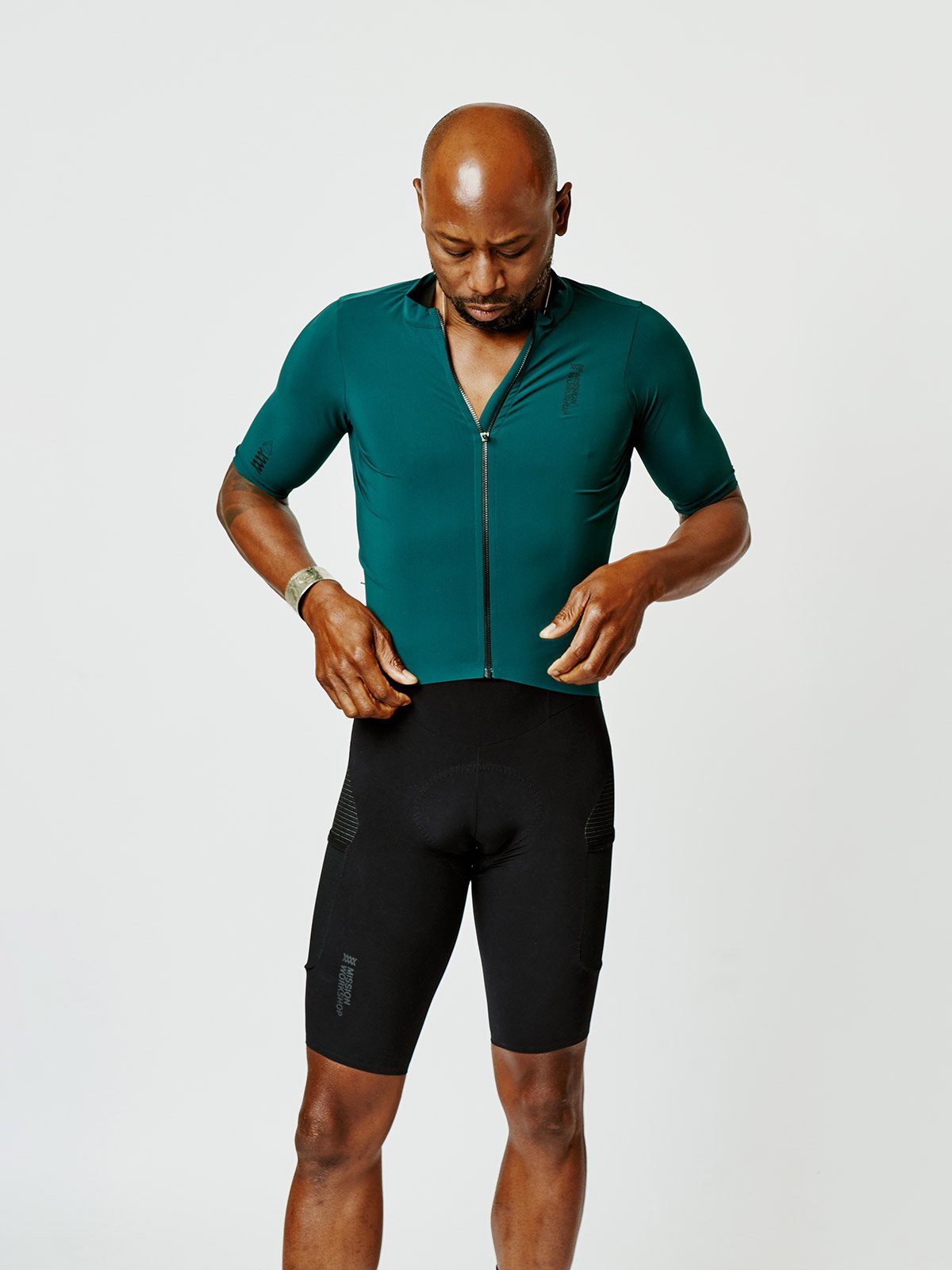 Mission Pro Jersey Men's by Mission Workshop - Bolsas impermeables y ropa técnica - San Francisco y Los Angeles - Construido para durar - Garantizado para siempre