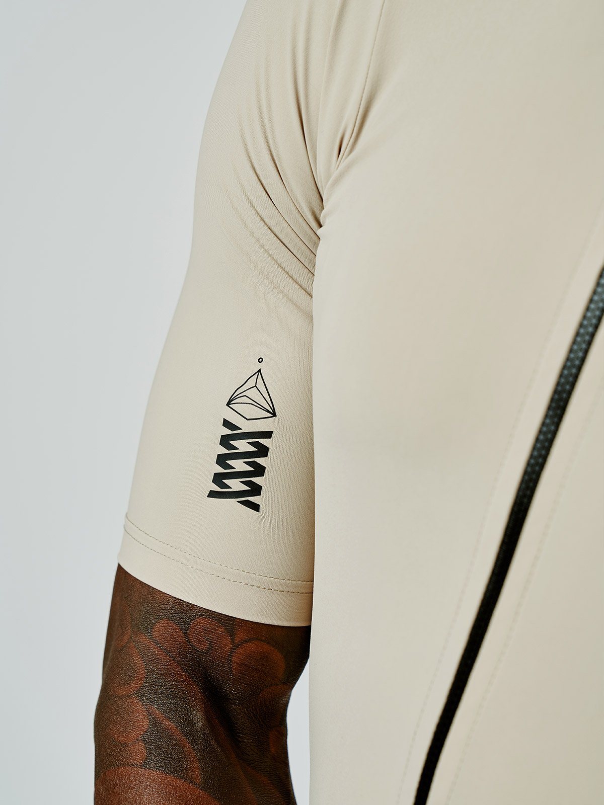 Mission Pro Jersey Men's by Mission Workshop - Bolsas impermeables y ropa técnica - San Francisco y Los Angeles - Construido para durar - Garantizado para siempre