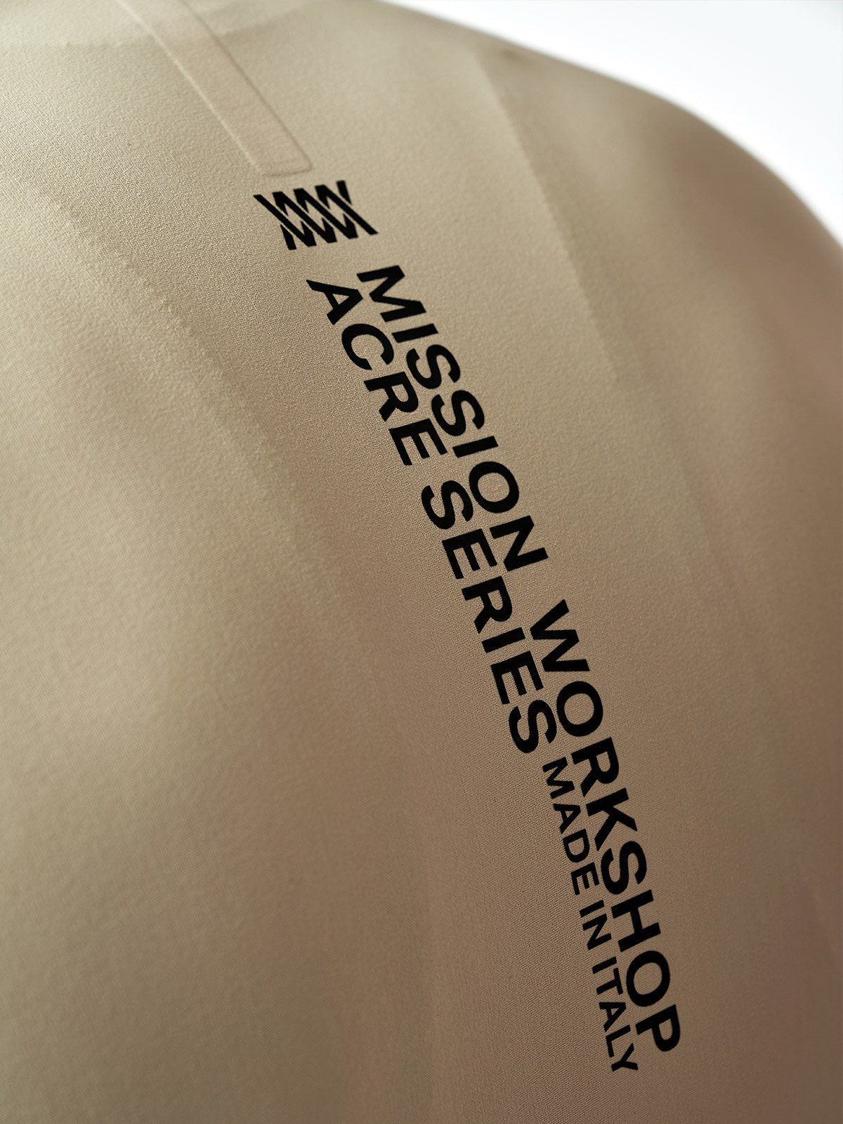 Mission Pro Jersey Men's by Mission Workshop - Bolsas impermeables y ropa técnica - San Francisco y Los Angeles - Construido para durar - Garantizado para siempre