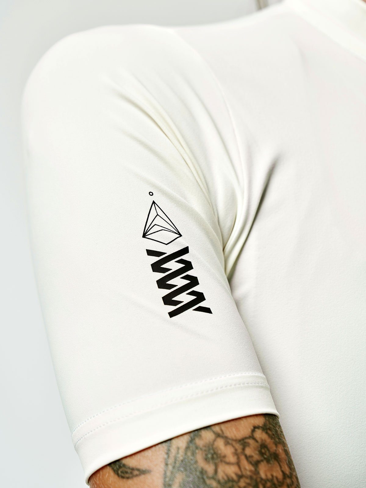 Mission Pro Jersey Women's by Mission Workshop - Bolsas impermeables y ropa técnica - San Francisco y Los Angeles - Construido para durar - Garantizado para siempre