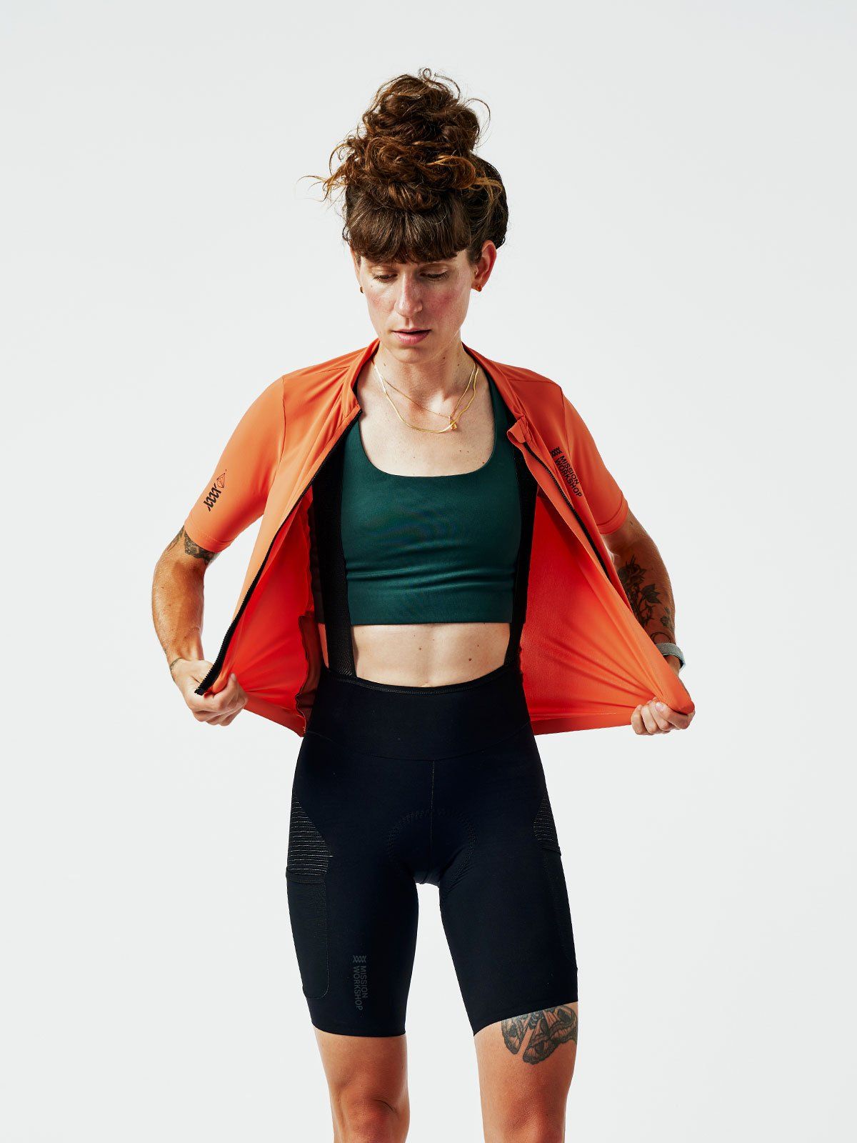 Mission Pro Jersey Women's by Mission Workshop - Bolsas impermeables y ropa técnica - San Francisco y Los Angeles - Construido para durar - Garantizado para siempre