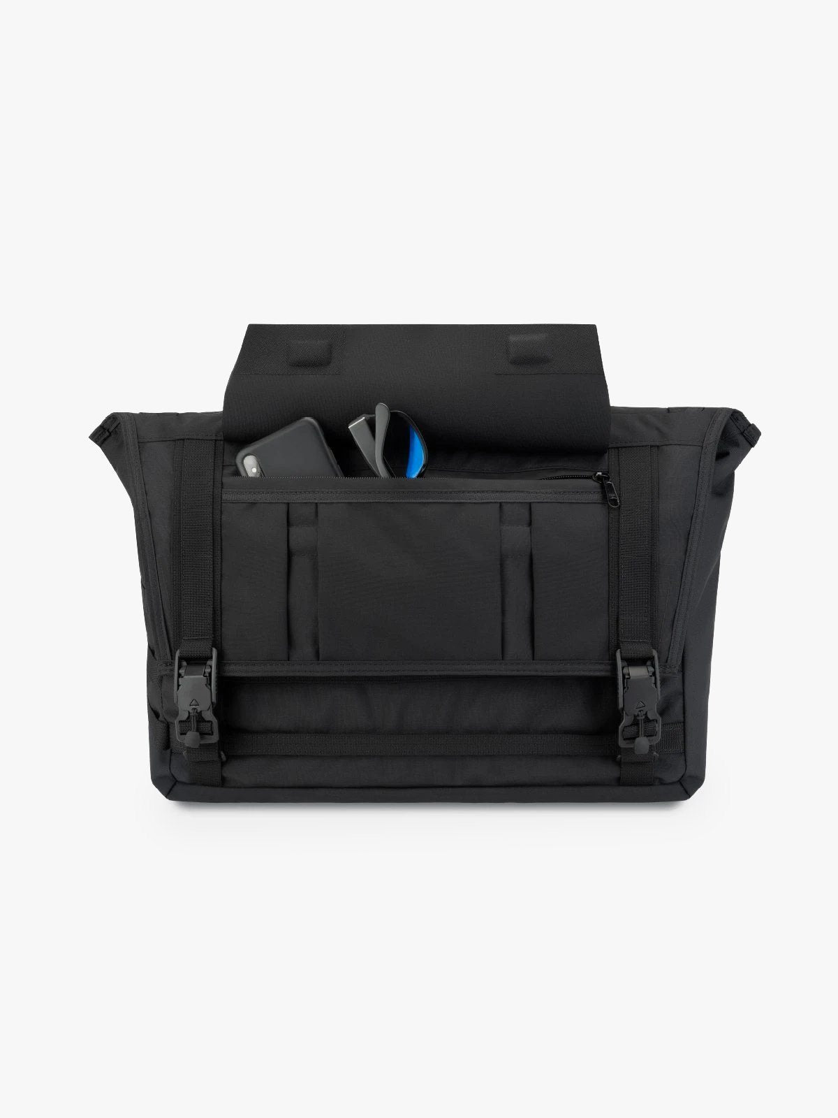 Khyte by Mission Workshop - Bolsas impermeables y ropa técnica - San Francisco y Los Ángeles - Construidas para durar - Garantizadas para siempre