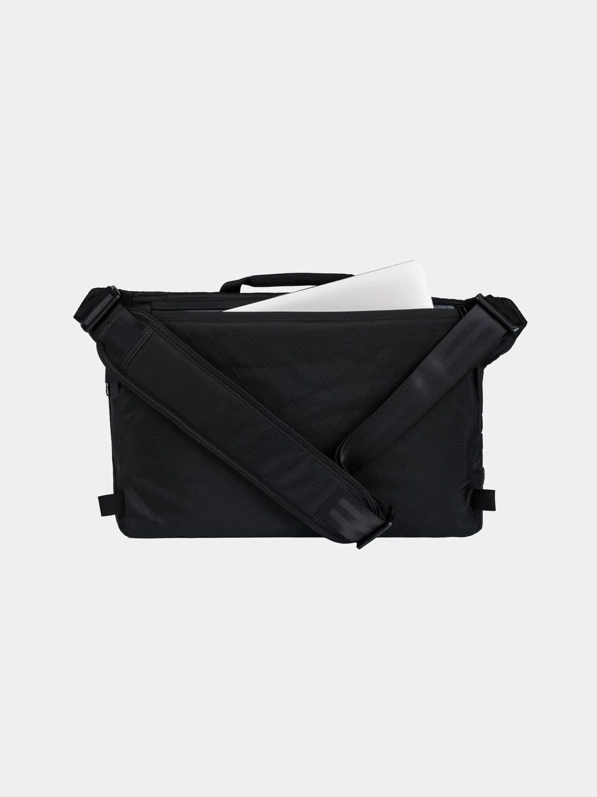Khyte by Mission Workshop - Bolsas impermeables y ropa técnica - San Francisco y Los Ángeles - Construidas para durar - Garantizadas para siempre