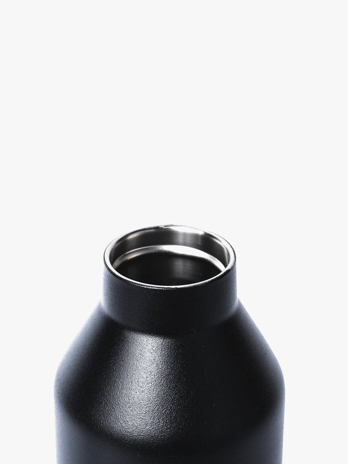 Miir x MW Vacuum Insulated by Mission Workshop - Bolsas impermeables y ropa técnica - San Francisco y Los Angeles - Construidas para durar - Garantizadas para siempre
