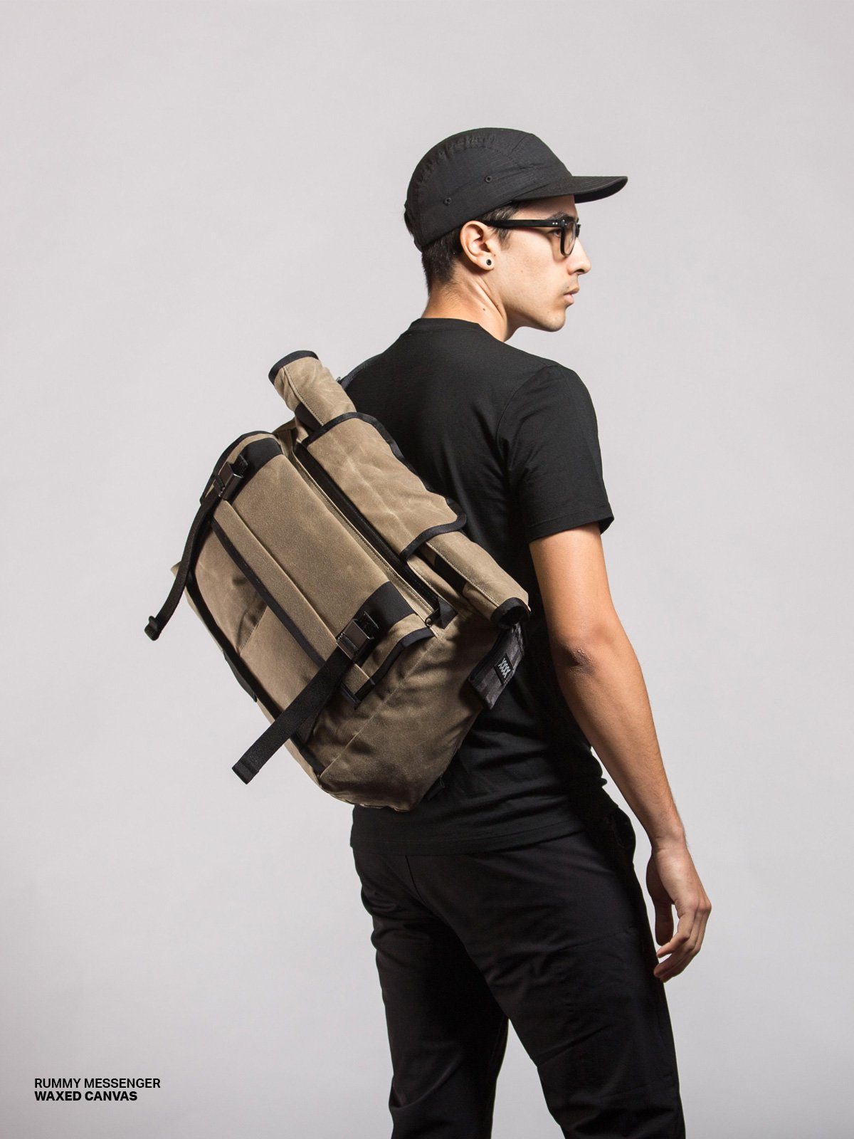 Rummy : AP by Mission Workshop - Bolsas impermeables y ropa técnica - San Francisco y Los Angeles - Construidas para durar - Garantizadas para siempre