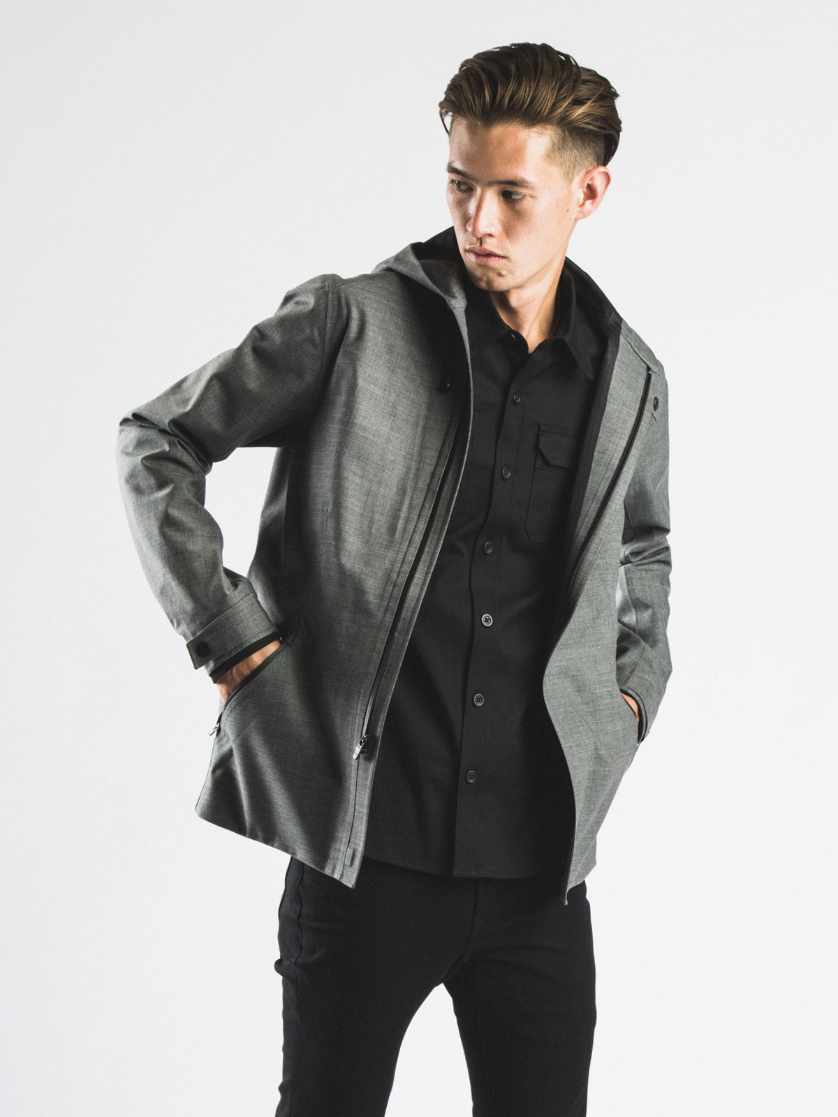 Strathmore by Mission Workshop - Bolsas impermeables y ropa técnica - San Francisco y Los Ángeles - Construidas para durar - Garantizadas para siempre