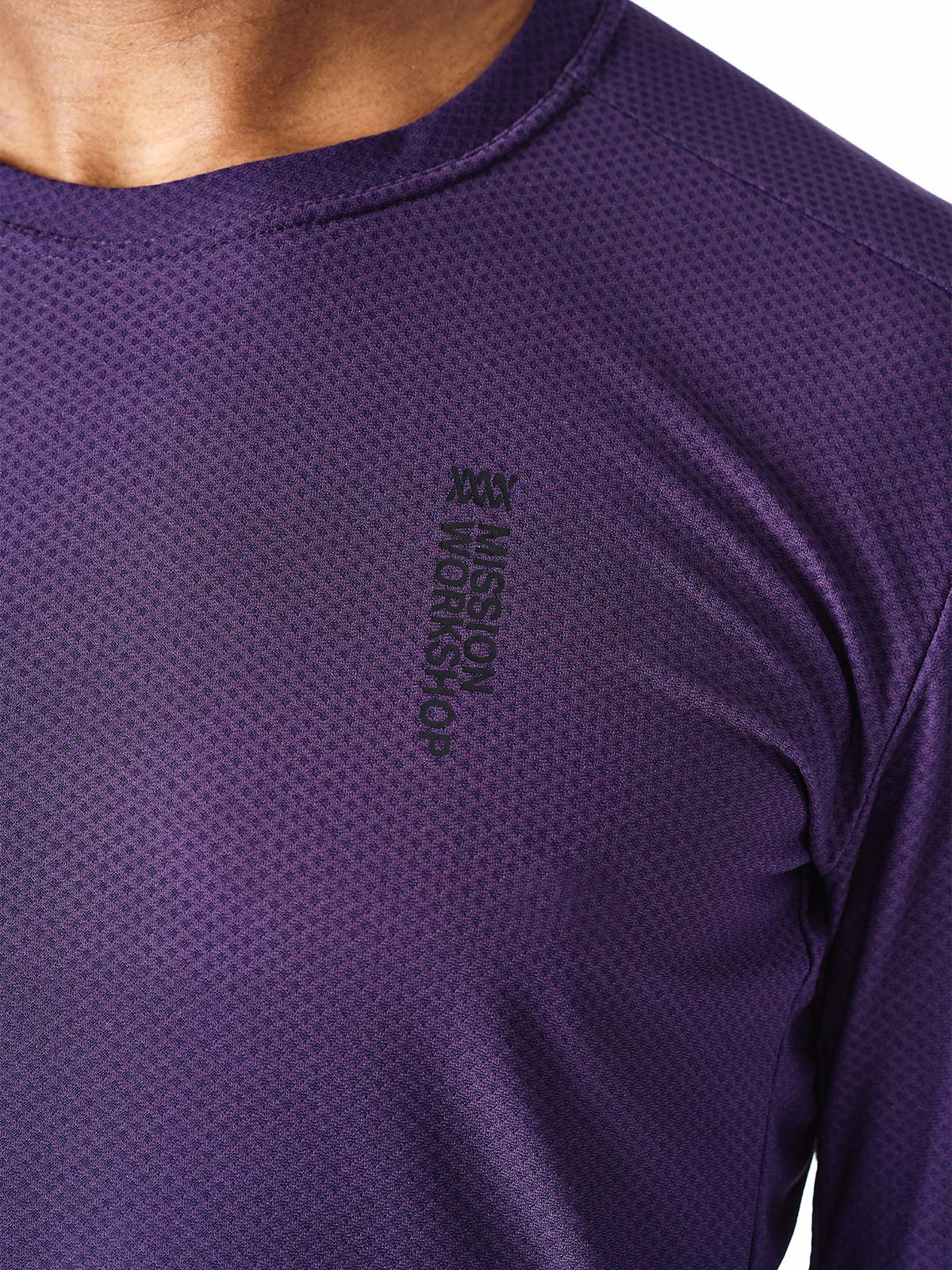 Mission Pro Tech Tee : LS Men's by Mission Workshop - Bolsas impermeables y ropa técnica - San Francisco y Los Angeles - Fabricado para resistir - Garantizado para siempre