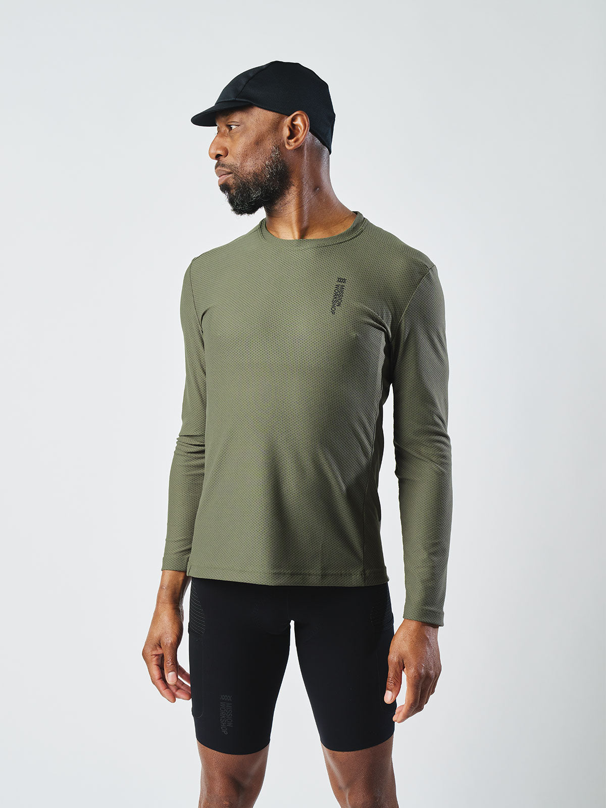 Mission Pro Tech Tee : LS Men's by Mission Workshop - Bolsas impermeables y ropa técnica - San Francisco y Los Angeles - Fabricado para resistir - Garantizado para siempre