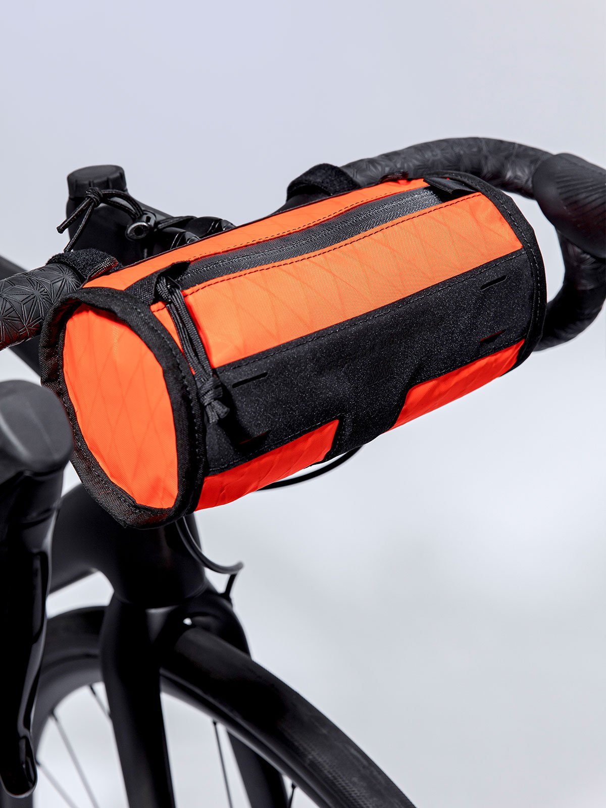 Toro Handlebar Bag by Mission Workshop - Bolsas resistentes a la intemperie y ropa técnica - San Francisco y Los Angeles - Construidas para durar - Garantizadas para siempre