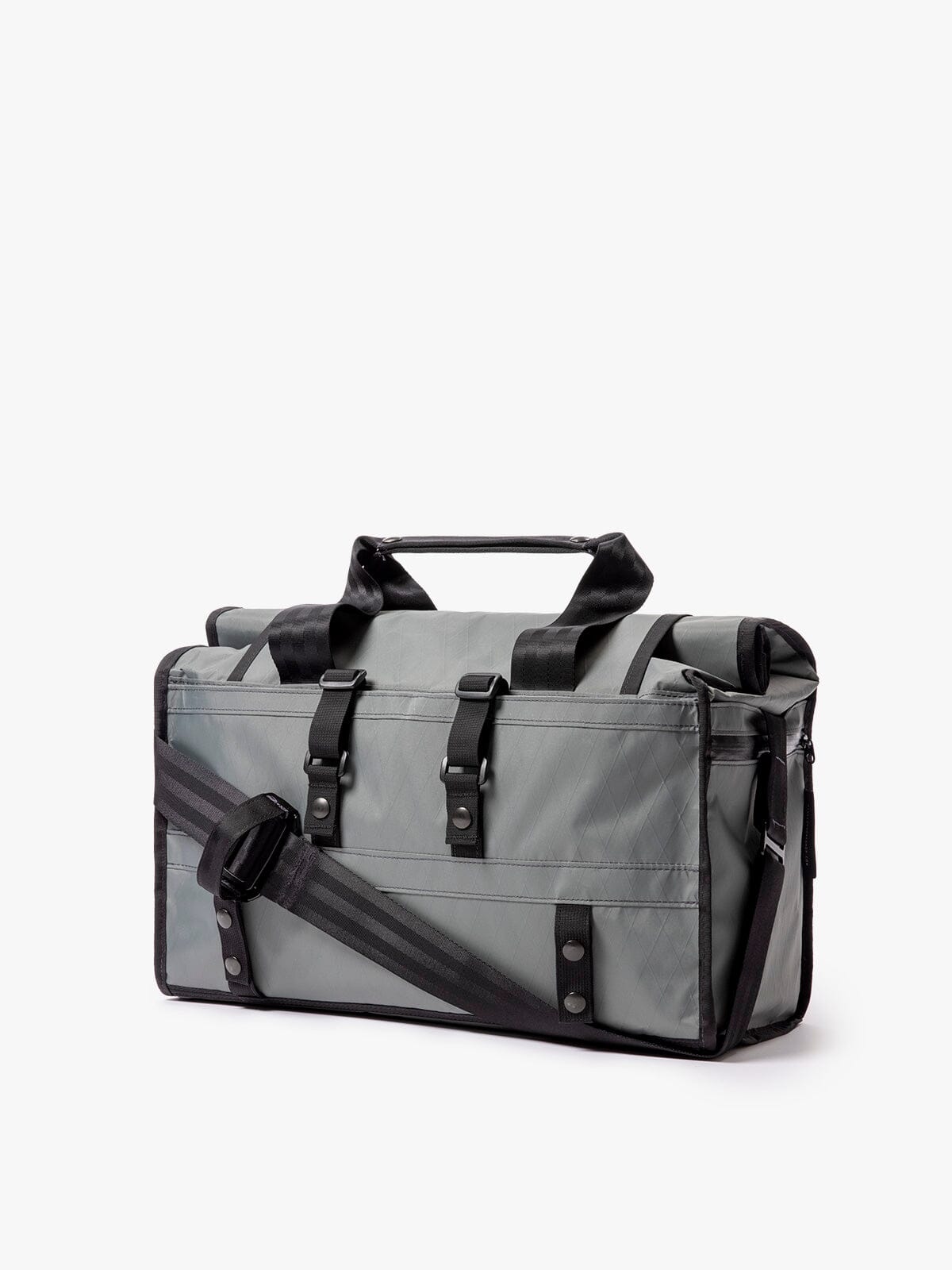 Helmsman : VX by Mission Workshop - Bolsas impermeables y ropa técnica - San Francisco y Los Angeles - Construidas para durar - Garantizadas para siempre