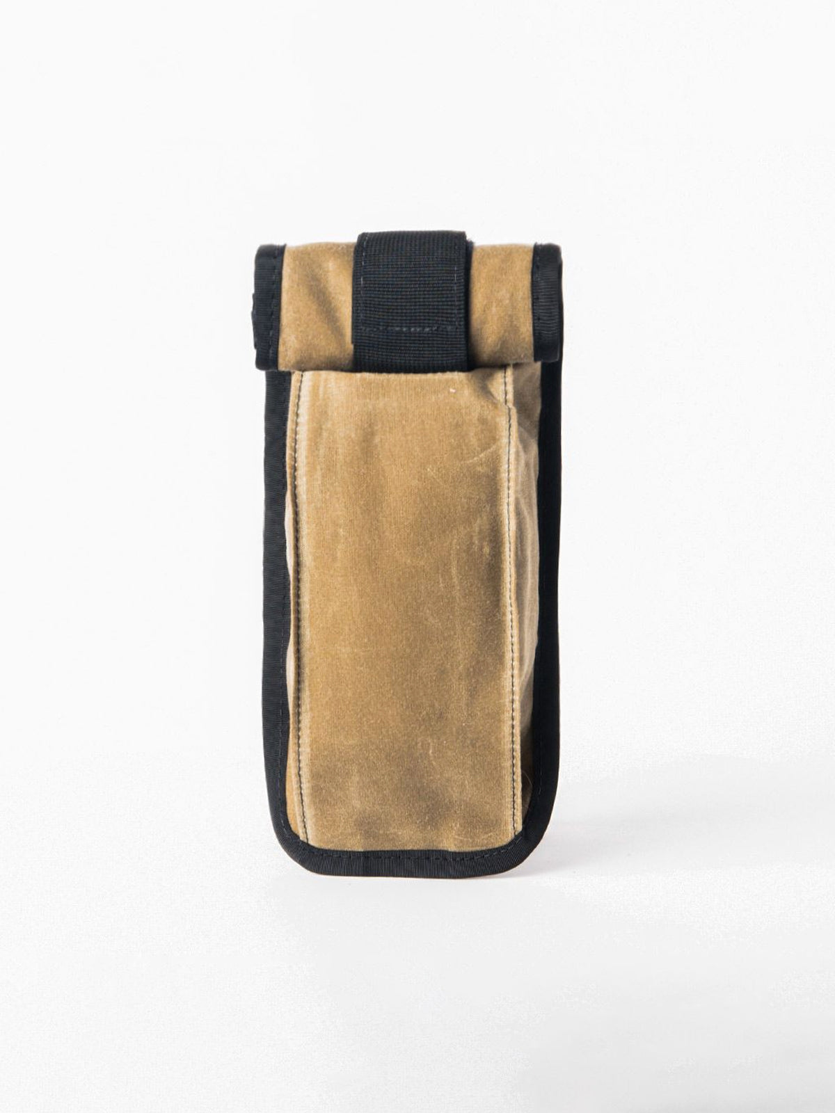 Arkiv Vertical Rolltop Pocket by Mission Workshop - Bolsas impermeables y ropa técnica - San Francisco y Los Angeles - Construidas para durar - Garantizadas para siempre